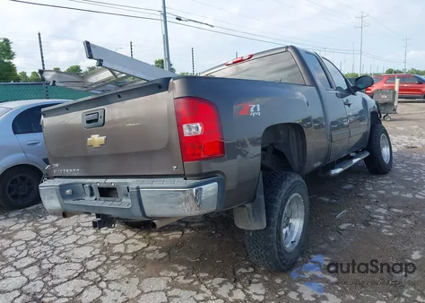 2008 Chevrolet Silverado 1500 Ltz z USA, uszkodzony, nr VIN 1GCEK19008Z107923